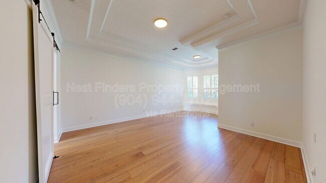 Building Photo - 283 Holland Dr