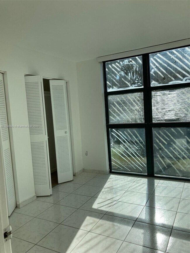 Building Photo - 11750 SW 18th St