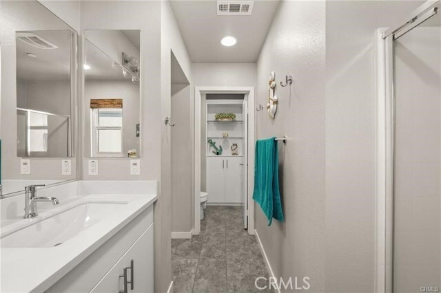 Building Photo - 817 S Anaheim Blvd