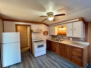 Building Photo - 2 Bed 1 Bath Single Family Home in Rhinelander