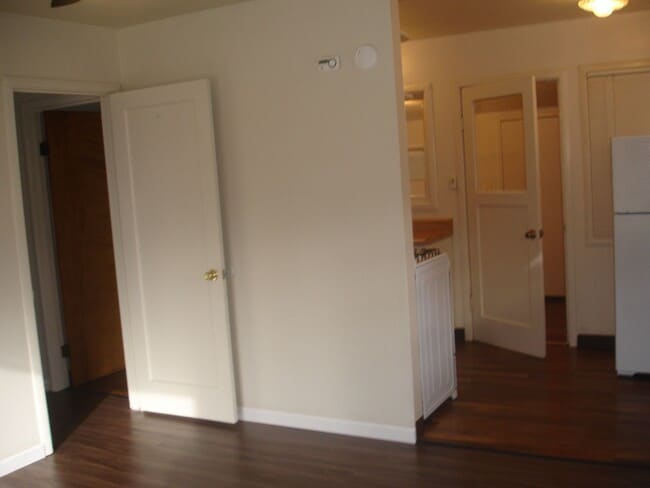 Building Photo - 5773 Stratton Lane