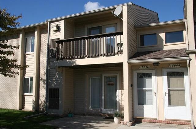 Primary Photo - 15048 Riverside Dr