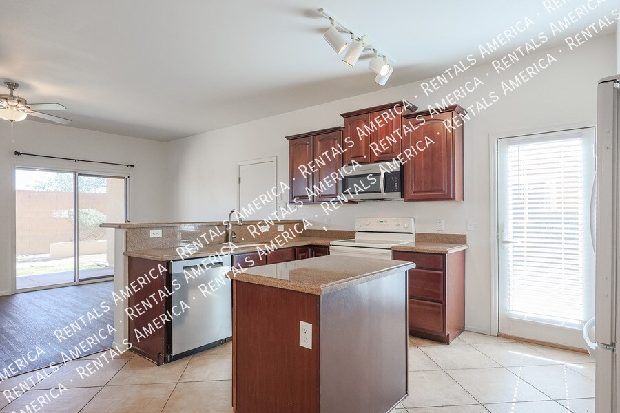 Building Photo - 35005 N 30th Dr