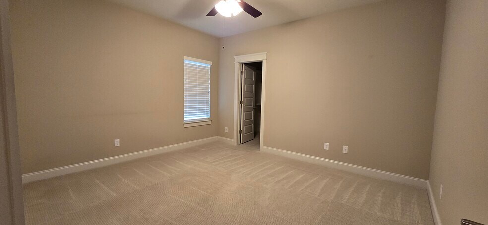 Building Photo - 10937 Warrenton Rd