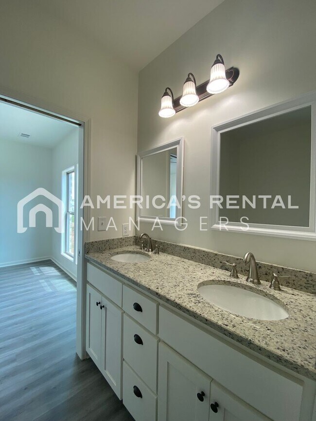 Building Photo - Home for Rent in Montgomery!!! DEPOSIT PENDING!