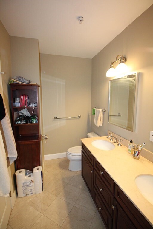 Building Photo - 20 McTernan St