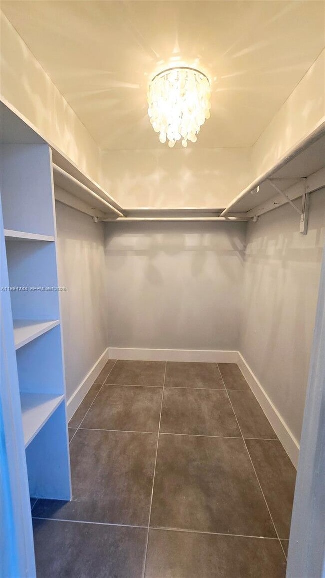 Building Photo - 1811 Jefferson St