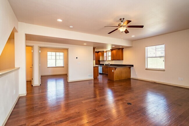 Building Photo - 5914 Canyon Reserve Heights