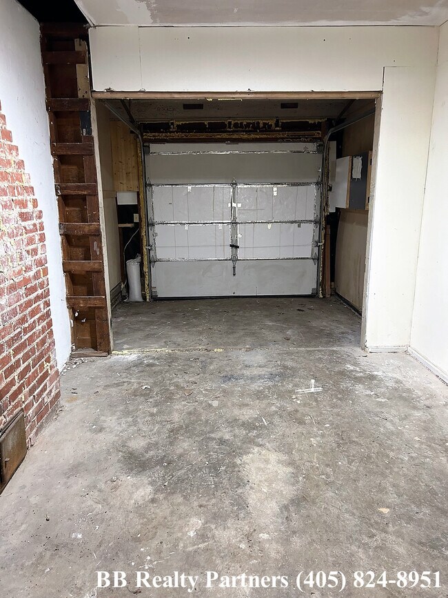 Building Photo - 4533 E 5th Pl