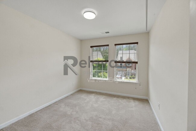 Building Photo - 8939 Ringview Dr