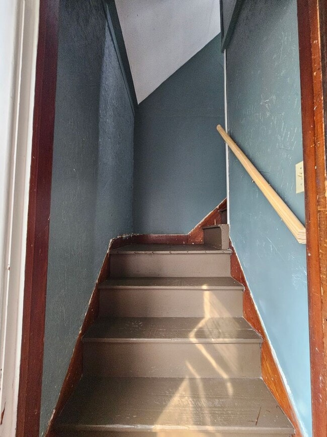 Building Photo - 2 Bedroom Home for Rent