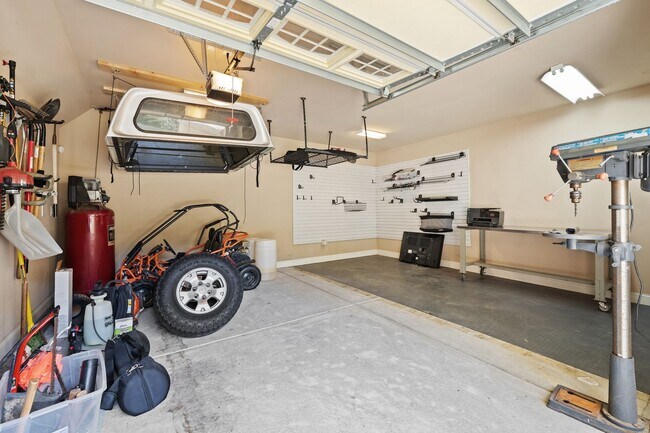 Building Photo - Apex Rental with Renovated Attic, Screened...