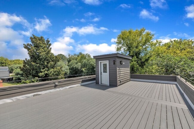 Building Photo - *Modern Construction Luxury Townhome - Downtown Raleigh*