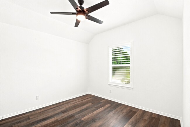 Building Photo - 1202 Vilamoura Ct