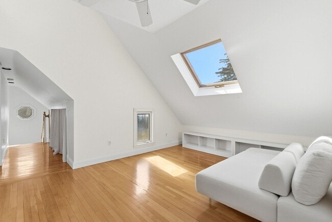 Building Photo - 30 Boardman St