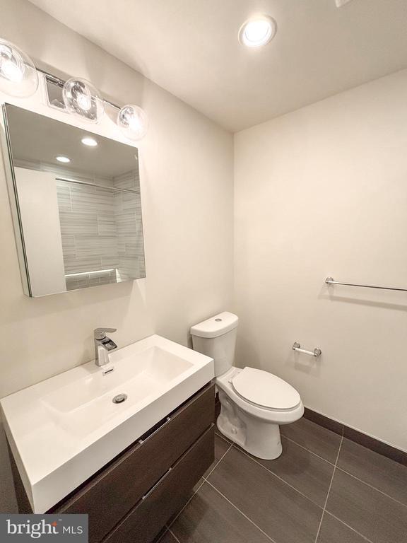 Building Photo - 1439 S Taylor St