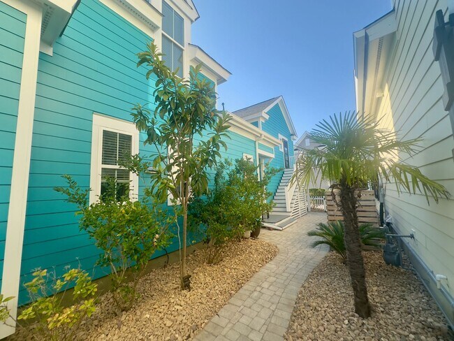Building Photo - Luxury Rental Home in the Heart of Myrtle ...