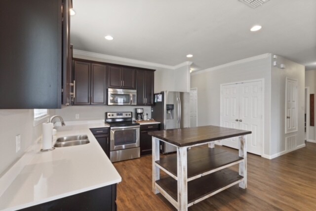 Building Photo - 3012 Montserrat Creek Dr