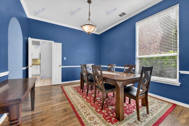 Building Photo - 3401 Chadwick Dr