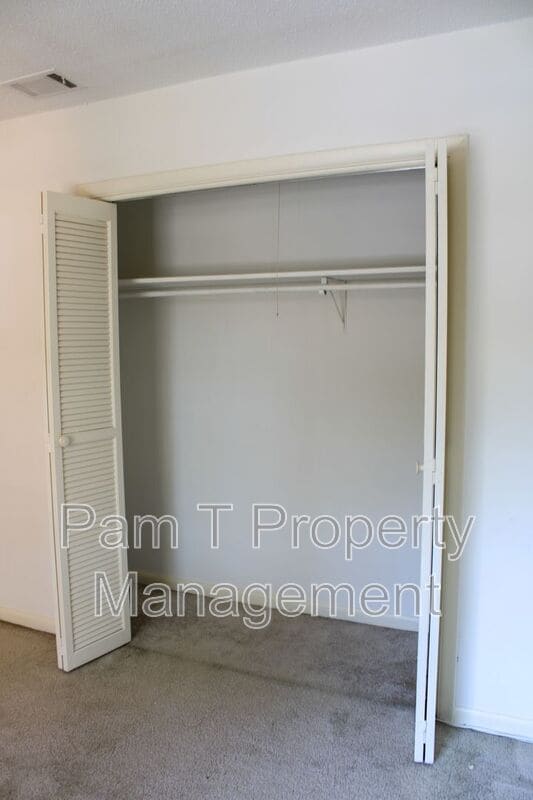 Building Photo - 455 Mall Blvd