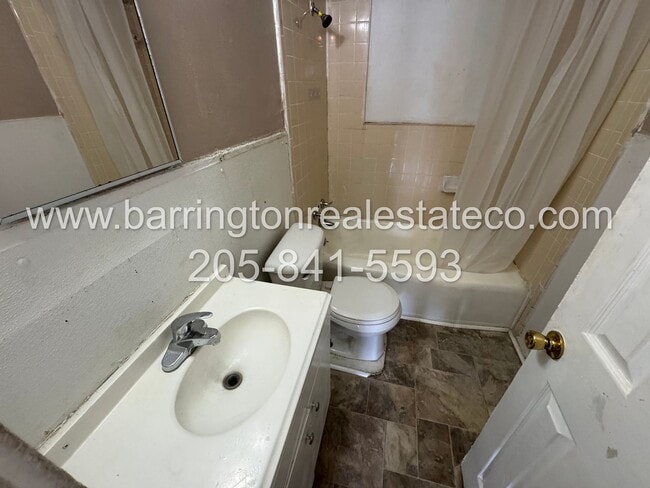 Building Photo - 821 Overton Ave