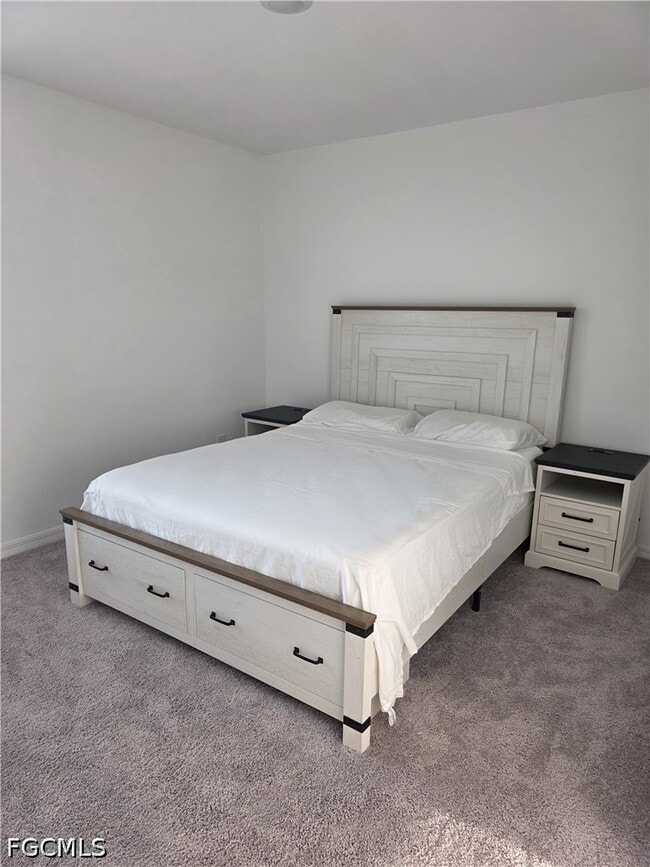 Building Photo - 4421 NE 15th Pl