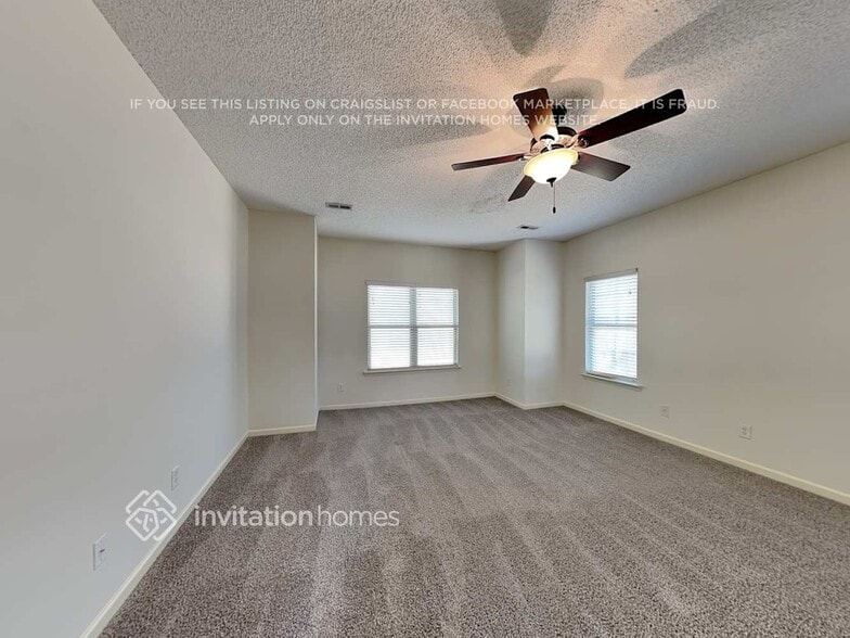 Building Photo - 91 Martins Pond Rd