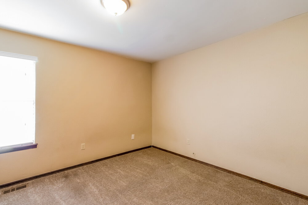 Building Photo - 2917 Greenfield Dr