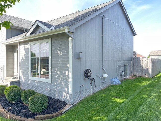 Building Photo - Comfortable 3-Bedroom Home in Desirable Millard West Area - $2,095
