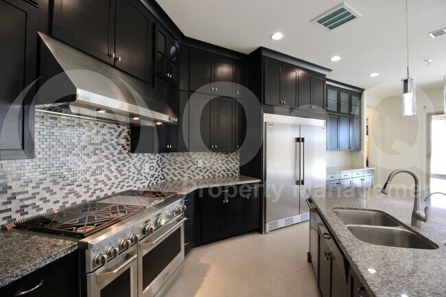 Building Photo - 1781 E Aster Pl