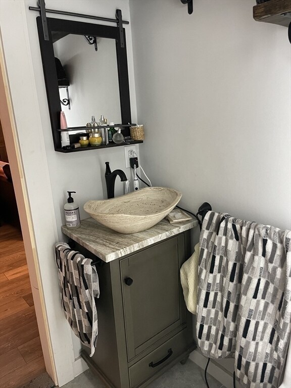 Building Photo - 160 Salem St