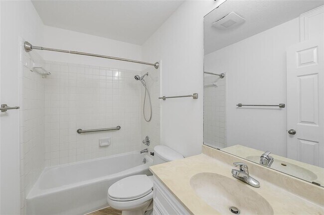 Building Photo - 415 Towne Park Trail