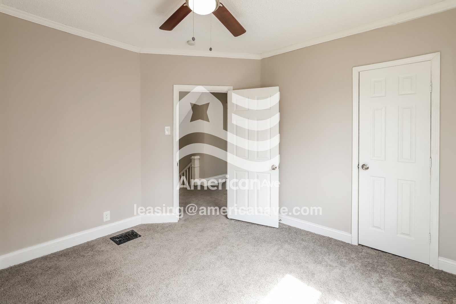 Building Photo - 136 N White Ave