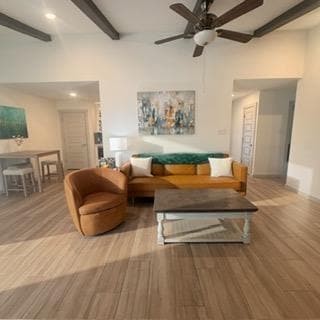 Building Photo - 9205 Robins Nest Ln