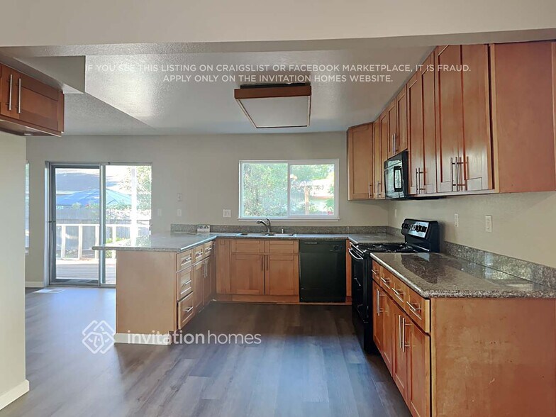 Building Photo - 1409 Prospect Way