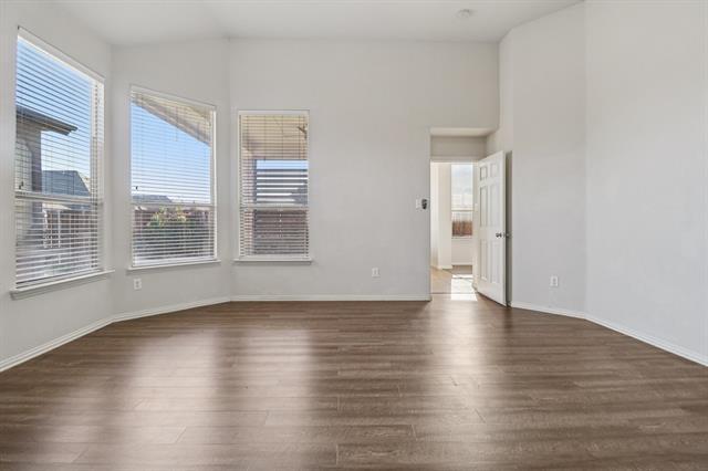 Building Photo - 588 Louder Way