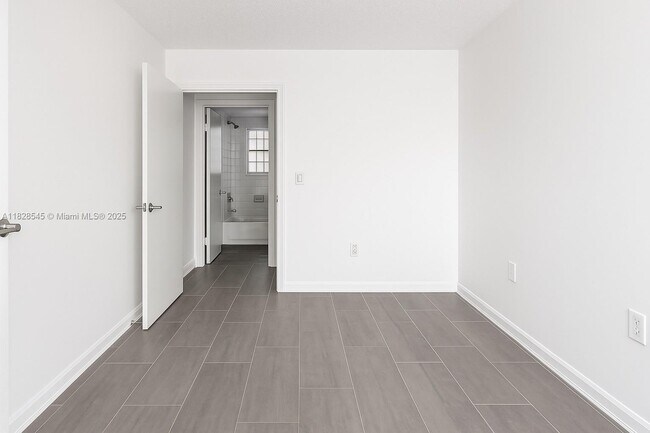 Building Photo - 12118 St.Andrews Pl
