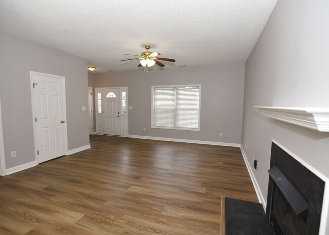 Building Photo - 3712 Cliffridge Dr