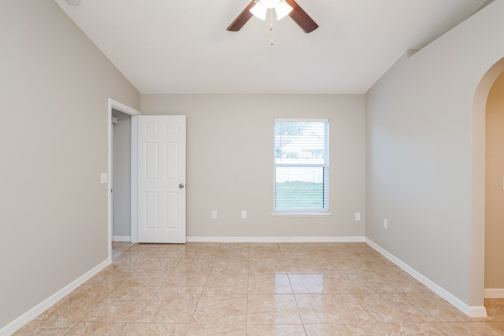 Building Photo - 979 Gascony Ct