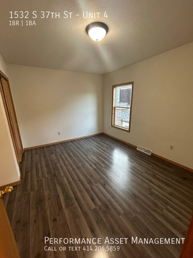 Building Photo - Charming 1BED/1BATH Southside Apartment