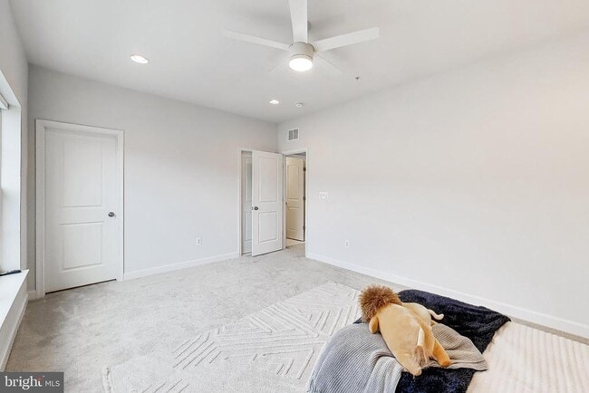 Building Photo - 517 Windboard Way
