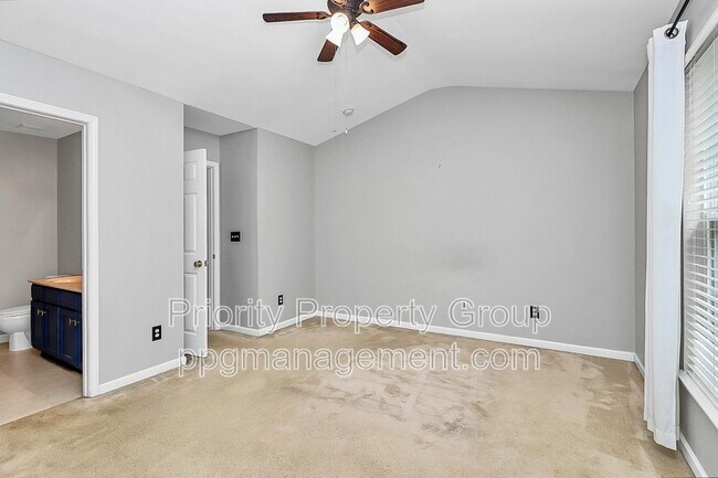 Building Photo - 3055 Golden Dale Ln