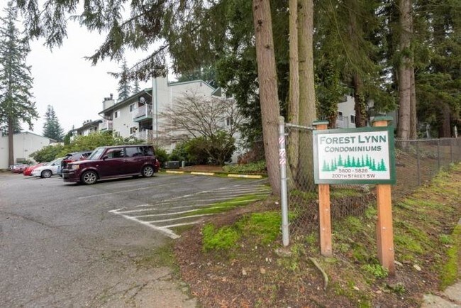 Building Photo - 2 bedroom in Lynnwood WA 98036