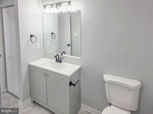 Building Photo - 18736 Pintail Ln