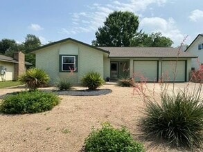 Building Photo - 411 Buckboard Blvd
