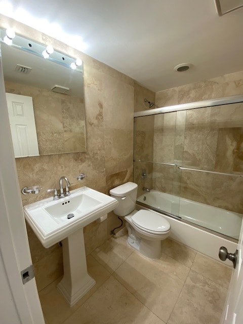 Bathroom - 1872 NE 46th St