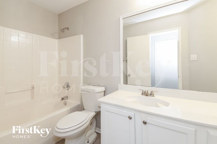 Building Photo - 503 Harvard Dr