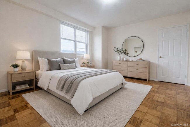 Building Photo - 30 Lake St