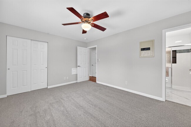 Building Photo - 1203 Dorne Dr