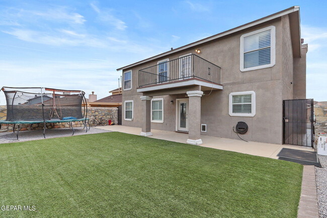 Building Photo - 3017 Tierra Salada Dr